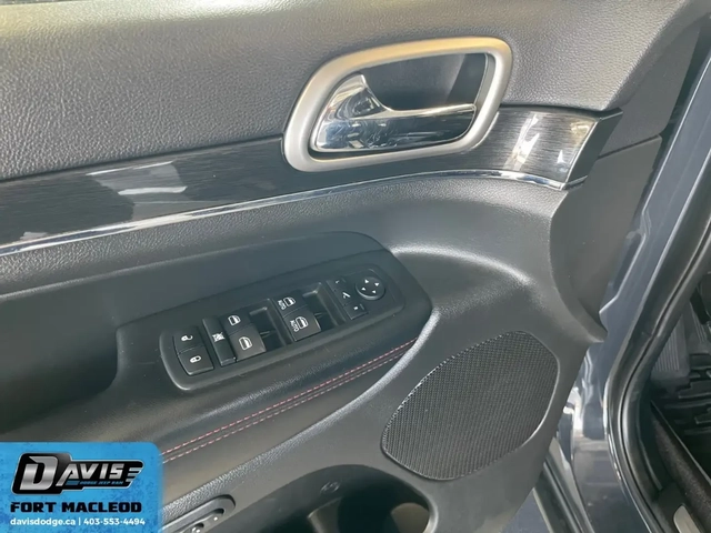 Jeep Grand cherokee - автомобили, коли, обяви за нови и употребявани 6