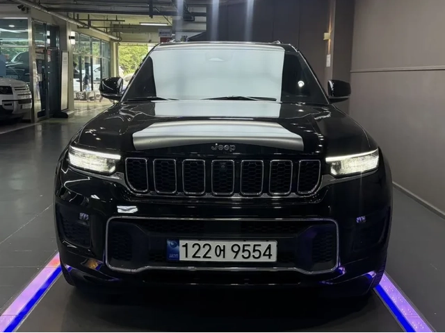 Jeep Grand Cherokee OVERLAND | ХЕД ЪП | ПОДГРЕВИ* ОБДУХВАНЕ | 360 - автомобили, коли, обяви за нови и употребявани 2