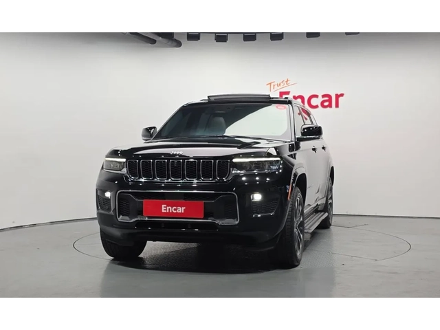 Jeep Grand Cherokee OVERLAND | ХЕД ЪП | ПОДГРЕВИ* ОБДУХВАНЕ | 360 - автомобили, коли, обяви за нови и употребявани 0