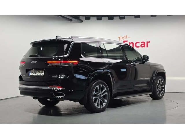 Jeep Grand Cherokee OVERLAND | ХЕД ЪП | ПОДГРЕВИ* ОБДУХВАНЕ | 360 - автомобили, коли, обяви за нови и употребявани 3