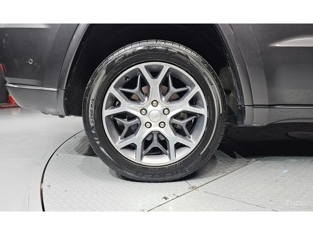 Jeep Grand cherokee 3.6 OVERLAND / ОБДУХ / DISTRONIC / ДВОЙНА ПАНОРАМА - автомобили, коли, обяви за нови и употребявани 4