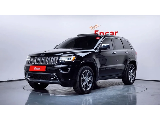 Jeep Grand cherokee 3.6 OVERLAND/ ОБДУХВАНЕ / DISTRONIC / PANO - автомобили, коли, обяви за нови и употребявани 0