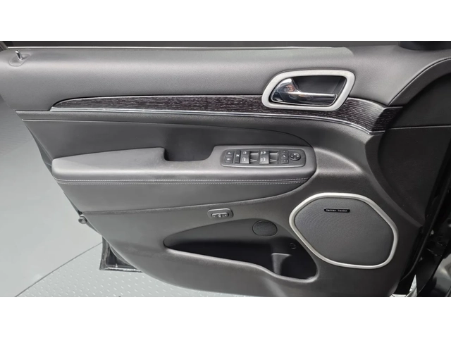 Jeep Grand cherokee Summit* H/K* Обдух* Pano* Крайна цена* - автомобили, коли, обяви за нови и употребявани 5