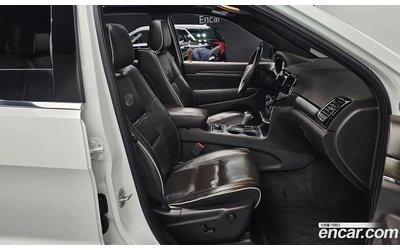 Jeep Grand cherokee 3.6 / OVERLAND / ОБДУХ / PANO / DISTRONIC / ВЪЗДУХ - автомобили, коли, обяви за нови и употребявани 16