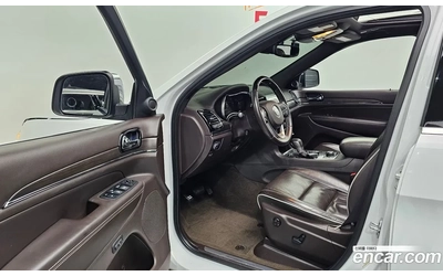 Jeep Grand cherokee 3.6 / OVERLAND / ОБДУХ / PANO / DISTRONIC / ВЪЗДУХ - автомобили, коли, обяви за нови и употребявани 6