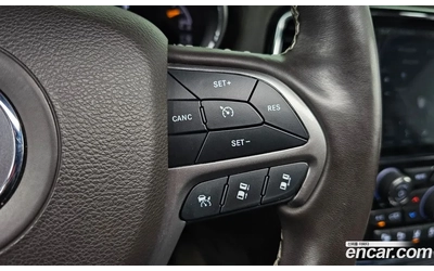 Jeep Grand cherokee 3.6 / OVERLAND / ОБДУХ / PANO / DISTRONIC / ВЪЗДУХ - автомобили, коли, обяви за нови и употребявани 9