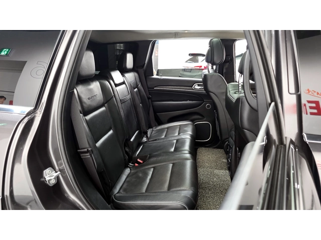 Jeep Grand cherokee 2020* 8ZF* SUMMIT* ОБДУХ* HARMAN* DISTRONIK* КРАЙН - автомобили, коли, обяви за нови и употребявани 12
