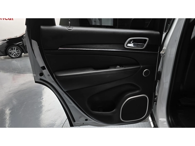 Jeep Grand cherokee 2020* SUMMIT* ОБДУХ* ДИСТРОНИК* HARMAN* PANO* 8ZF* - автомобили, коли, обяви за нови и употребявани 11