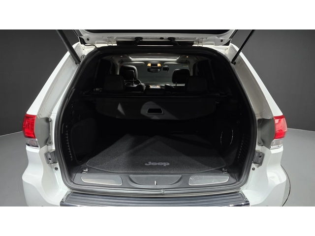 Jeep Grand cherokee 2020* SUMMIT* ОБДУХ* ДИСТРОНИК* HARMAN* PANO* 8ZF* - автомобили, коли, обяви за нови и употребявани 16