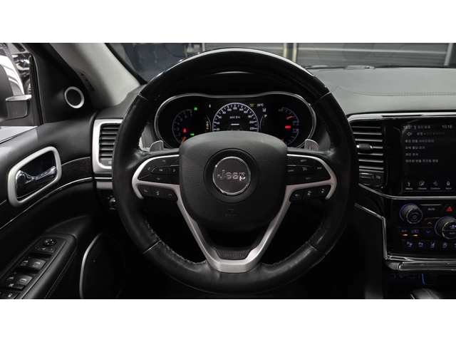Jeep Grand cherokee 2020* SUMMIT* ОБДУХ* ДИСТРОНИК* HARMAN* PANO* 8ZF* - автомобили, коли, обяви за нови и употребявани 4