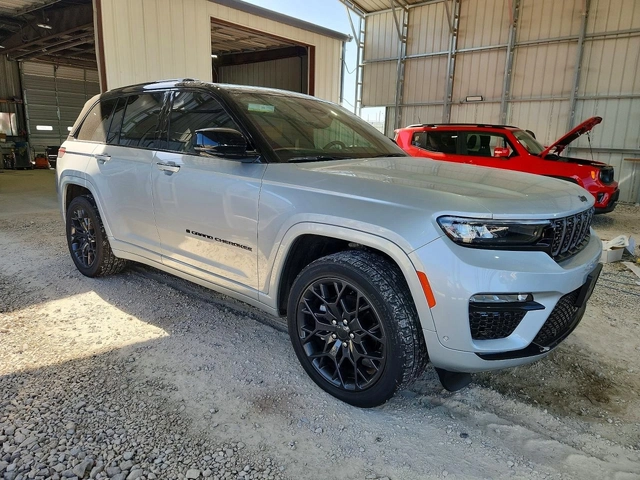Jeep Grand cherokee SUMMIT* AWD* ОБДУХ* МАСАЖИ - автомобили, коли, обяви за нови и употребявани 3