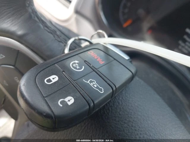 Jeep Grand cherokee ALTITUDE| КАМЕРА| ПОДГРЕВ| TOUCHSCREEN - автомобили, коли, обяви за нови и употребявани 10
