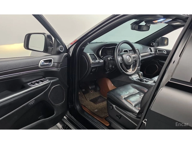 Jeep Grand cherokee 3.6* V6* 8ZF* ПОДГРЕВ* ОБДУХВАНЕ* КАМЕРА* МЪРТВА* - автомобили, коли, обяви за нови и употребявани 4