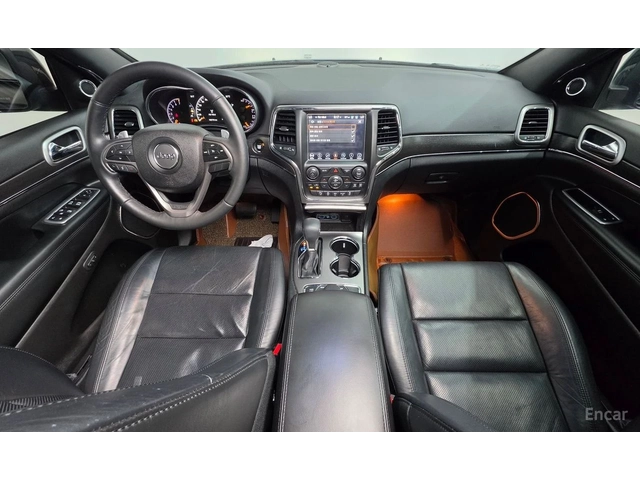 Jeep Grand cherokee 3.6* V6* 8ZF* ПОДГРЕВ* ОБДУХВАНЕ* КАМЕРА* МЪРТВА* - автомобили, коли, обяви за нови и употребявани 5