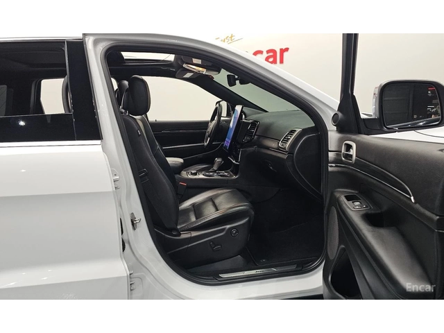Jeep Grand cherokee 3.6* V6* 8ZF* ПОДГРЕВ* ОБДУХВАНЕ* КАМЕРА* КЕЙЛЕС* - автомобили, коли, обяви за нови и употребявани 12