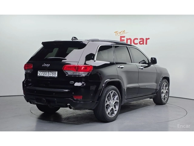 Jeep Grand cherokee 3.6* V6* 8ZF* OVERLAND* ДИСТРОНИК* ОБДУХВАНЕ* КАМЕ - автомобили, коли, обяви за нови и употребявани 1