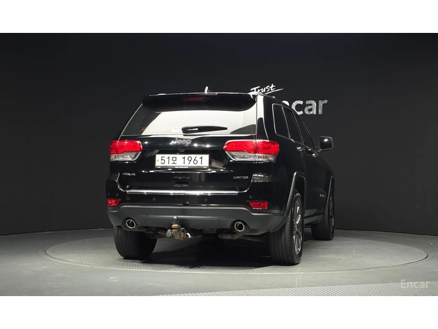 Jeep Grand cherokee 3.6* V6* 8ZF* ПОДГРЕВ* ОБДУХВАНЕ* МЪРТВА* ТОЧКА* К - автомобили, коли, обяви за нови и употребявани 3