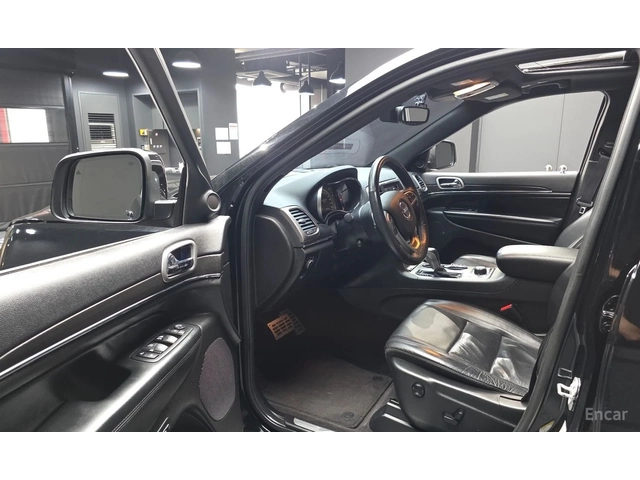 Jeep Grand cherokee 3.6* V6* 8ZF* ПОДГРЕВ* ОБДУХВАНЕ* МЪРТВА* ТОЧКА* К - автомобили, коли, обяви за нови и употребявани 4