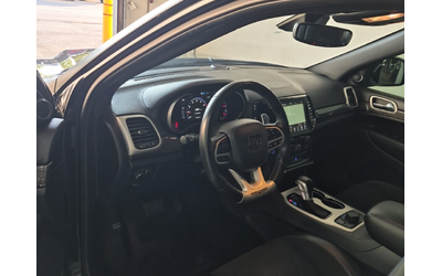 Jeep Grand cherokee 6.2L 8cyl 4WD - автомобили, коли, обяви за нови и употребявани 9