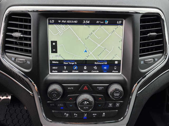 Jeep Grand cherokee 6.4L 8cyl 4WD - автомобили, коли, обяви за нови и употребявани 8