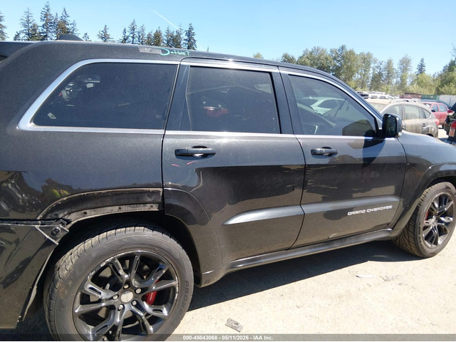 Jeep Grand cherokee 6.4L V-8 , 475HP 4X4 Drive - автомобили, коли, обяви за нови и употребявани 13
