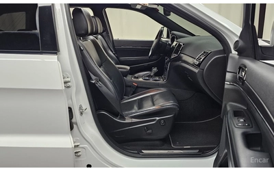 Jeep Grand cherokee 3.6* V6* 8ZF* 80TH* ANNIVERSARY* ОБДУХВАНЕ* ДИСТРО - автомобили, коли, обяви за нови и употребявани 12