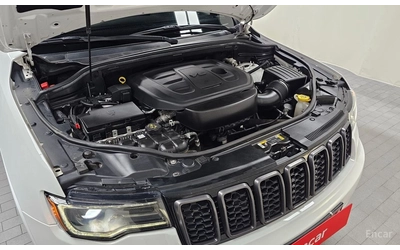 Jeep Grand cherokee 3.6* V6* 8ZF* 80TH* ANNIVERSARY* ОБДУХВАНЕ* ДИСТРО - автомобили, коли, обяви за нови и употребявани 16