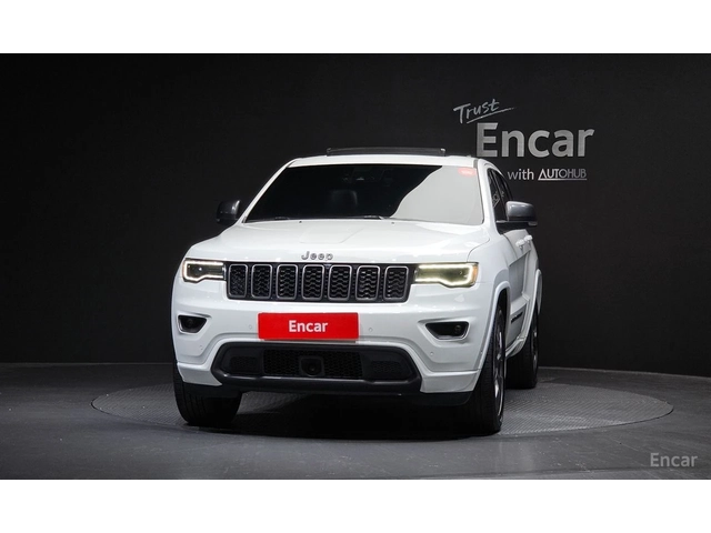 Jeep Grand cherokee 3.6* V6* 8ZF* 80TH* ANNIVERSARY* ОБДУХВАНЕ* ДИСТРО - автомобили, коли, обяви за нови и употребявани 2