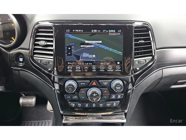 Jeep Grand cherokee 3.6* V6* 8ZF* 80TH* ANNIVERSARY* ОБДУХВАНЕ* ДИСТРО - автомобили, коли, обяви за нови и употребявани 8