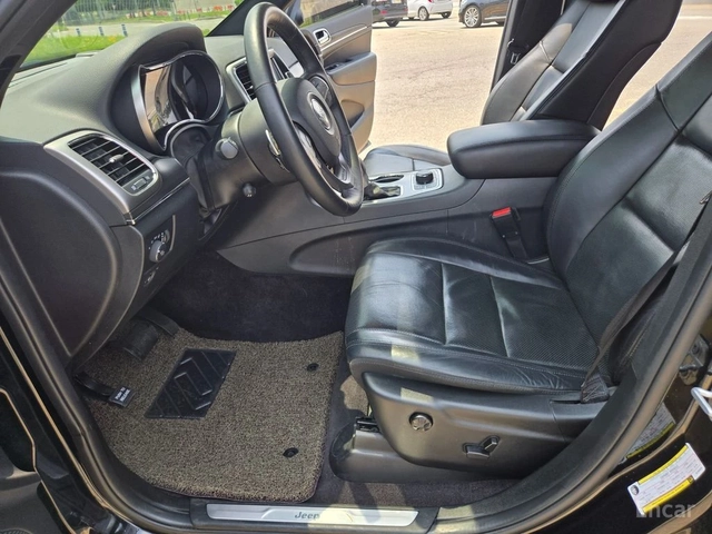 Jeep Grand cherokee 3.6* V6* 8ZF* ПОДГРЕВ* КАМЕРА* КЕЙЛЕС* LANE* ASSIS - автомобили, коли, обяви за нови и употребявани 11