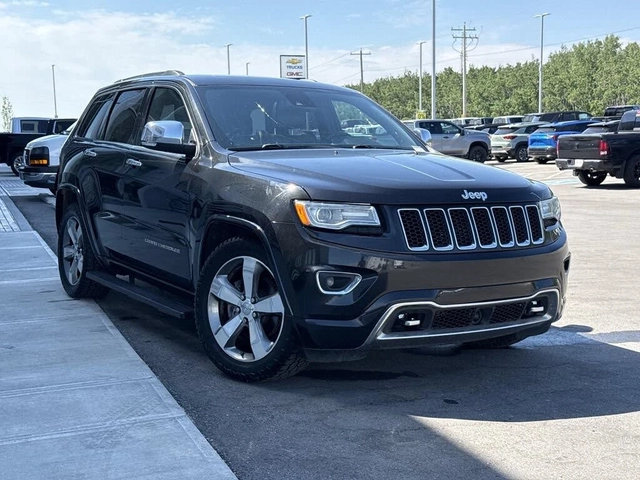 Jeep Grand cherokee OVERLAND* 4WD* PANO* BLIND SPOT* КОЖА* ПОДГРЕВ* - автомобили, коли, обяви за нови и употребявани 0