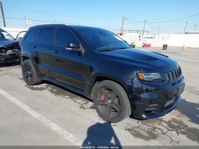 Jeep Grand cherokee SRT* AWD* 6.4* ПОДГРЕВ* ОБДУХВАНЕ* АЛКАНТАРА* ПАНО - автомобили, коли, обяви за нови и употребявани 0