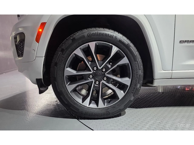 Jeep Grand cherokee 3.6* V6* OVERLAND* ОБДУХВАНЕ* ДИСТРОНИК* ХЕДЪП* 36 - автомобили, коли, обяви за нови и употребявани 4
