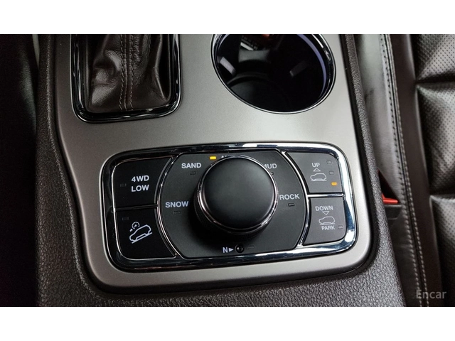 Jeep Grand cherokee 3.6* V6* 8ZF* OVERLAND* ДИСТРОНИК* ОБДУХВАНЕ* КАМЕ - автомобили, коли, обяви за нови и употребявани 10