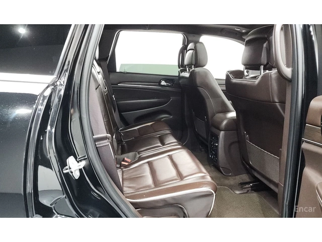 Jeep Grand cherokee 3.6* V6* 8ZF* OVERLAND* ДИСТРОНИК* ОБДУХВАНЕ* КАМЕ - автомобили, коли, обяви за нови и употребявани 14