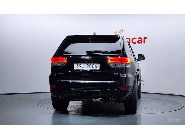 Jeep Grand cherokee 3.6* V6* 8ZF* OVERLAND* ДИСТРОНИК* ОБДУХВАНЕ* КАМЕ - автомобили, коли, обяви за нови и употребявани 3
