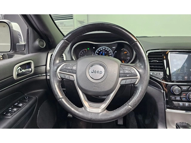Jeep Grand cherokee 3.6* V6* 8ZF* LIMITED* ПОДГРЕВ* ОБДУХВАНЕ* 360КАМЕ - автомобили, коли, обяви за нови и употребявани 6