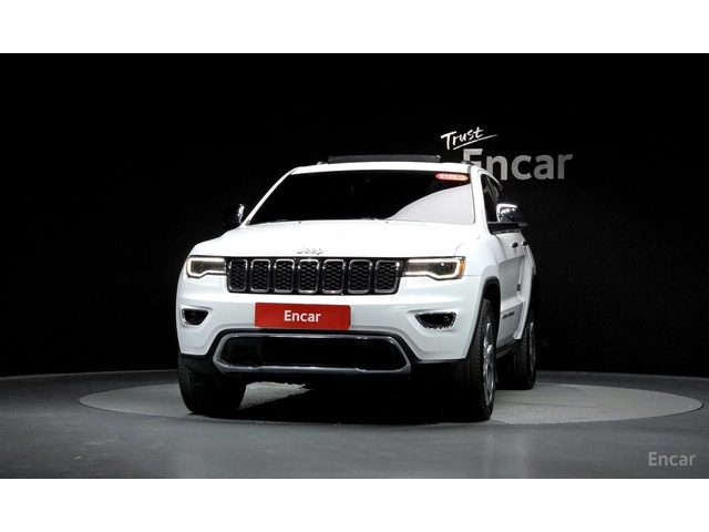 Jeep Grand cherokee 3.6* V6* 8ZF* LIMITED* ПОДГРЕВ* ОБДУХВАНЕ* 360КАМЕ - автомобили, коли, обяви за нови и употребявани 2