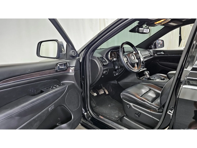 Jeep Grand cherokee 3.6 Overland 4x4 | Адаптивен круиз | Въздушно - автомобили, коли, обяви за нови и употребявани 11