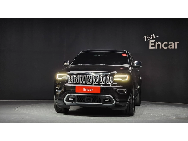 Jeep Grand cherokee 3.6 Overland 4x4 | Адаптивен круиз | Въздушно - автомобили, коли, обяви за нови и употребявани 2