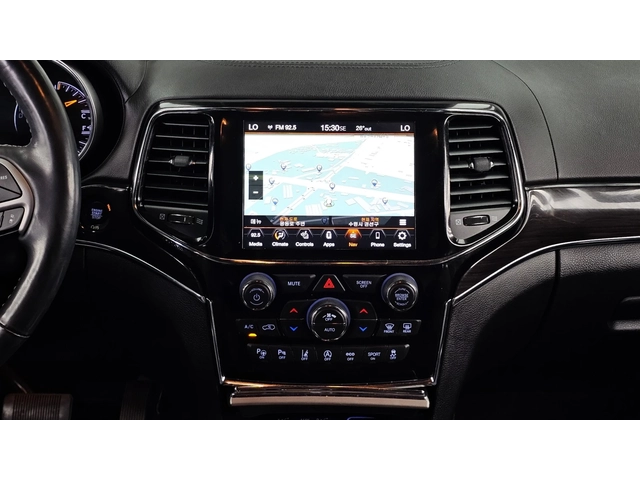 Jeep Grand cherokee 3.6 Overland 4x4 | Адаптивен круиз | Въздушно - автомобили, коли, обяви за нови и употребявани 9