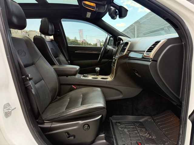 Jeep Grand cherokee 5.7 HEMI, OVERLAND - автомобили, коли, обяви за нови и употребявани 7