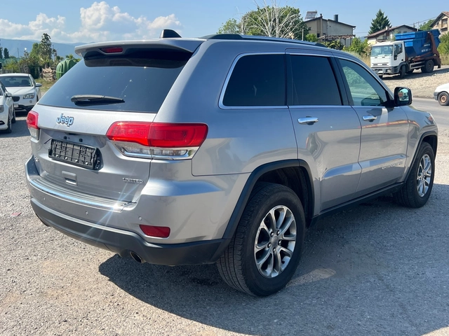 Jeep Grand cherokee - автомобили, коли, обяви за нови и употребявани 7