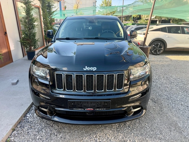Jeep Grand cherokee 6.4SRT - автомобили, коли, обяви за нови и употребявани 0