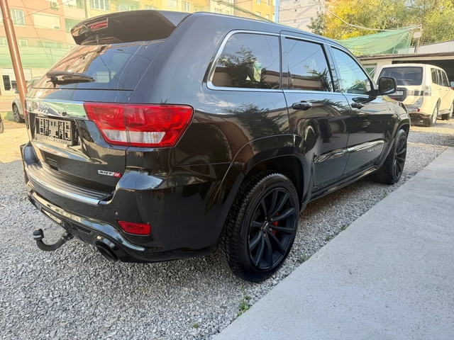 Jeep Grand cherokee 6.4SRT - автомобили, коли, обяви за нови и употребявани 4