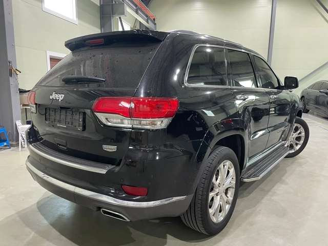 Jeep Grand cherokee 3.6 V6 ! Summit ! - автомобили, коли, обяви за нови и употребявани 3