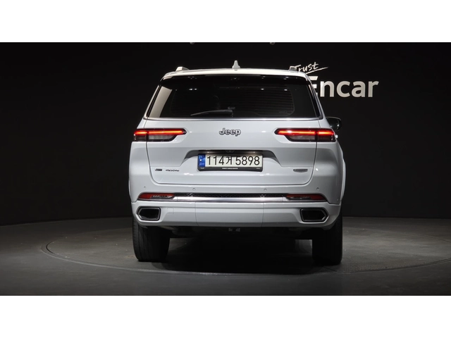 Jeep Grand cherokee 2022* SUMMIT* L* 360* ОБДУХ* DIS* PANO* MCINTOSH - автомобили, коли, обяви за нови и употребявани 2