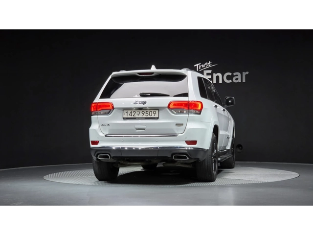Jeep Grand cherokee 2020* SUMMIT* DIS* HARMAN* ОБДУХ* PANO* ВЪЗДУХ* КР - автомобили, коли, обяви за нови и употребявани 2
