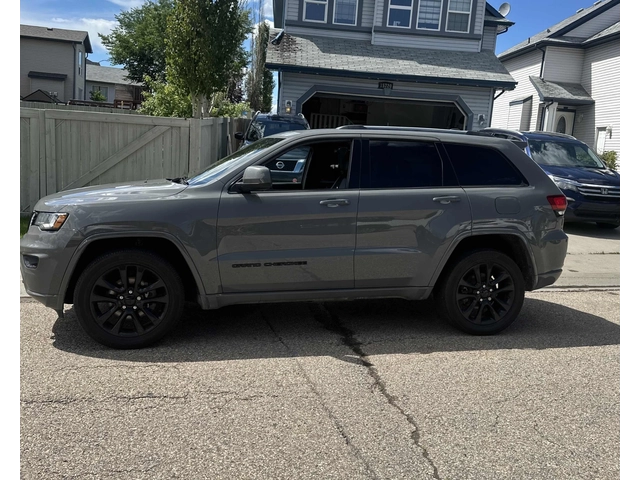 Jeep Grand cherokee Altitude - автомобили, коли, обяви за нови и употребявани 1