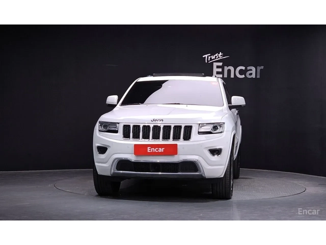 Jeep Grand cherokee 3.6 OVERLAND / ОБДУХ / DISTRONIC / TWO-TONE / PANO - автомобили, коли, обяви за нови и употребявани 2